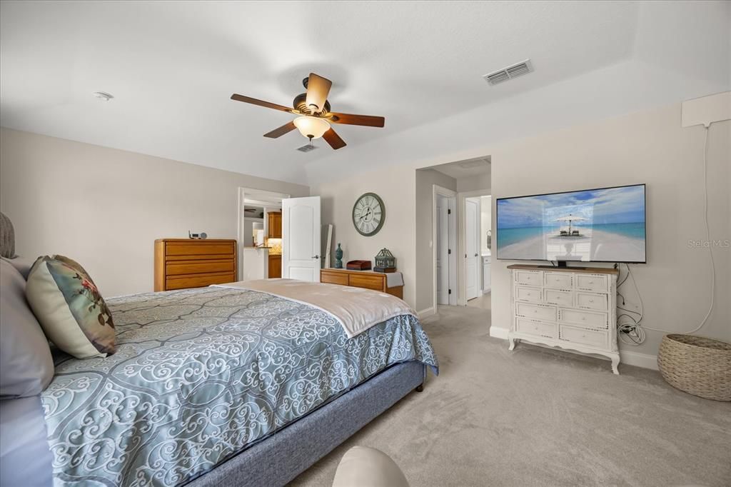 Active With Contract: $449,900 (4 beds, 3 baths, 2446 Square Feet)