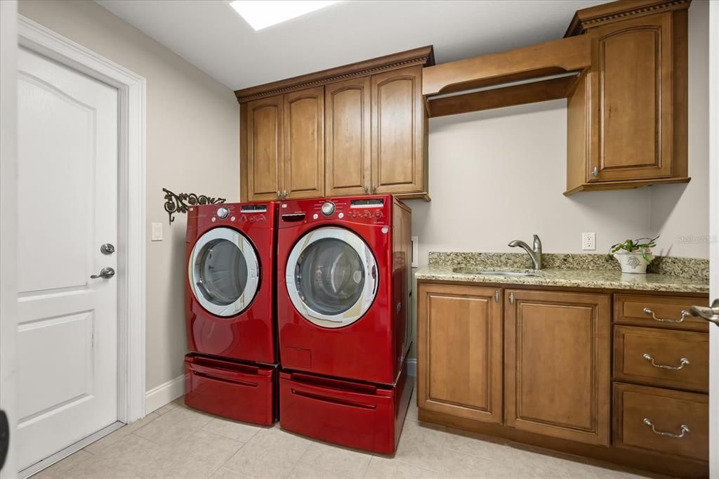 Active With Contract: $449,900 (4 beds, 3 baths, 2446 Square Feet)