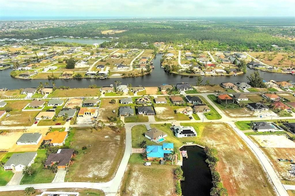 待售: $249,000 (0.34 acres)