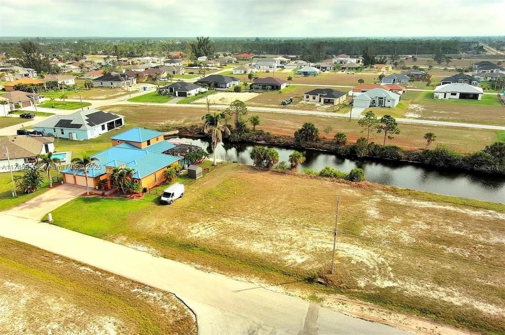 待售: $249,000 (0.34 acres)