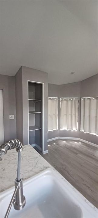 出租: $1,400 (2 贝兹, 1 浴室, 600 平方英尺)