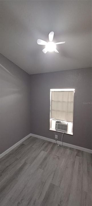 出租: $1,400 (2 贝兹, 1 浴室, 600 平方英尺)