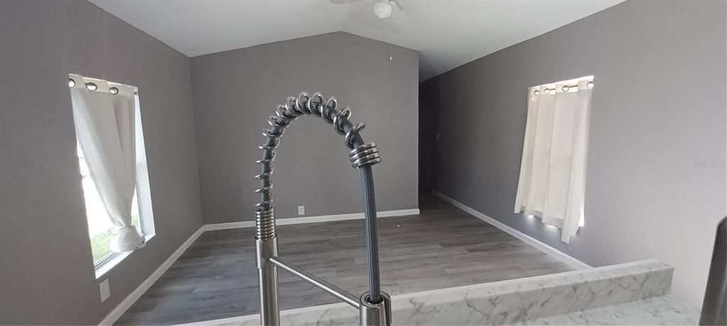 出租: $1,400 (2 贝兹, 1 浴室, 600 平方英尺)