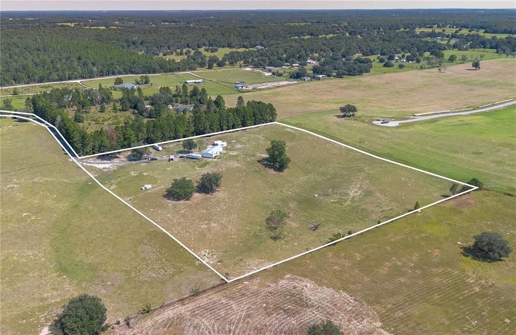 En Venta: $730,000 (3 camas, 2 baños, 2303 Pies cuadrados)