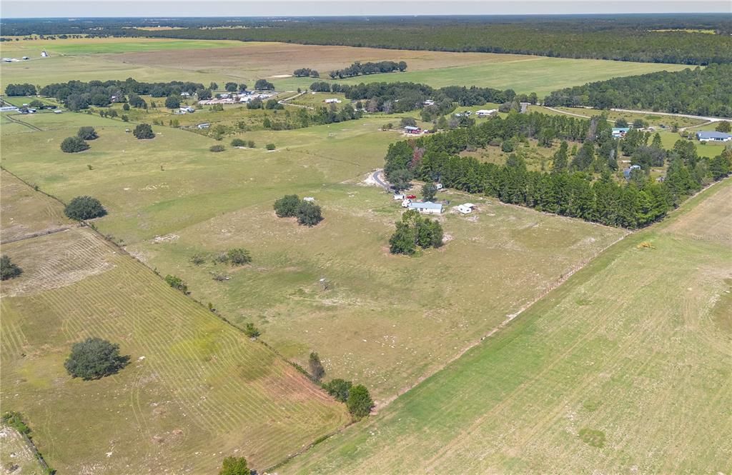 En Venta: $730,000 (3 camas, 2 baños, 2303 Pies cuadrados)