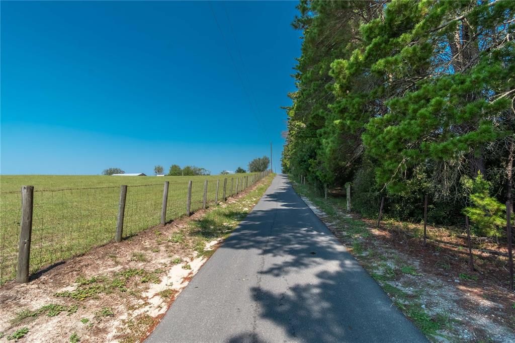 En Venta: $730,000 (3 camas, 2 baños, 2303 Pies cuadrados)