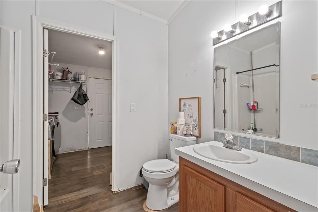 En Venta: $730,000 (3 camas, 2 baños, 2303 Pies cuadrados)