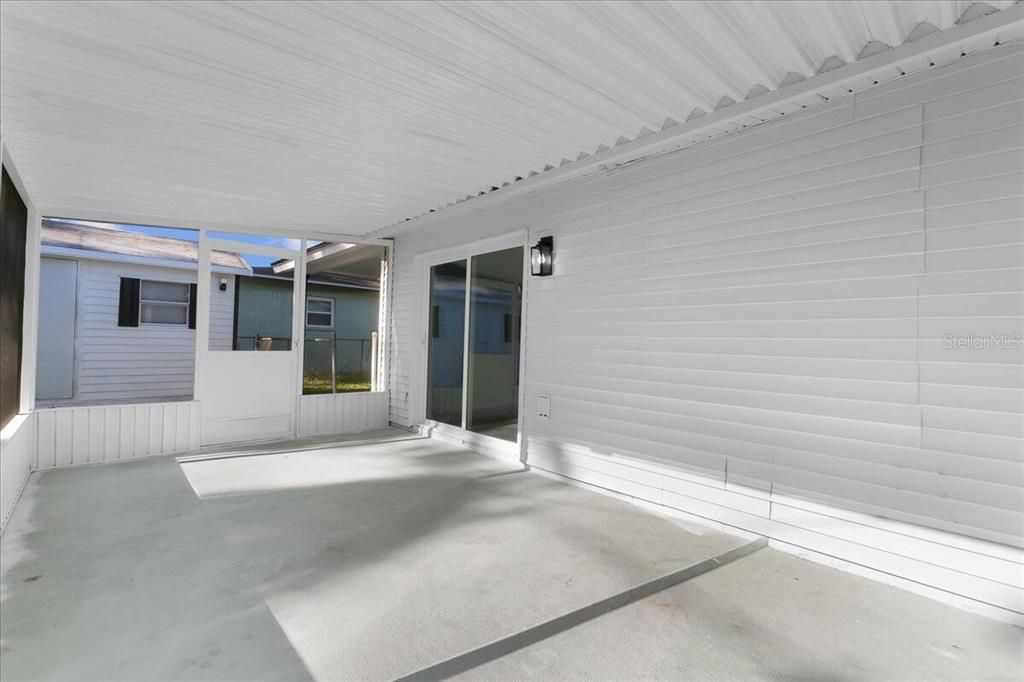 Active With Contract: $274,999 (3 beds, 1 baths, 1272 Square Feet)