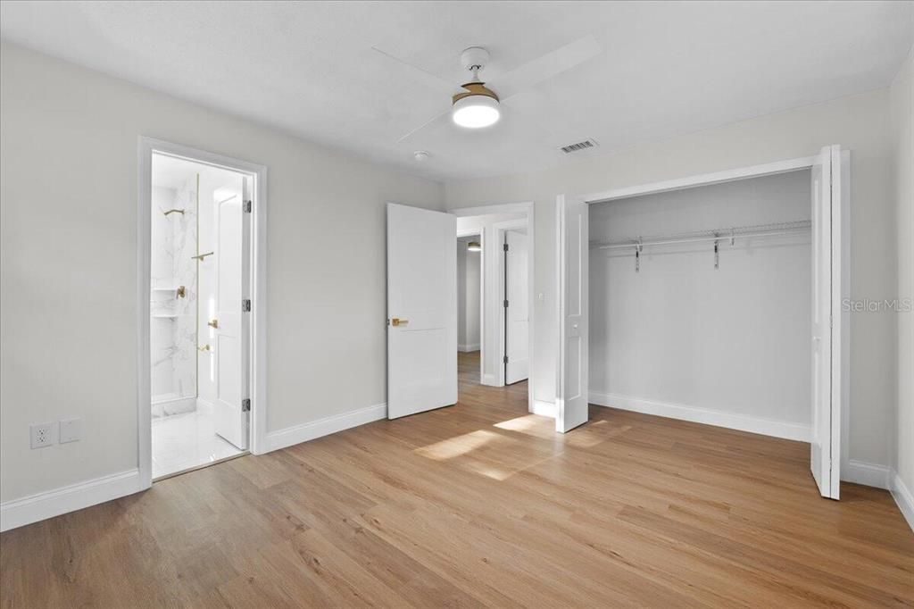 Active With Contract: $274,999 (3 beds, 1 baths, 1272 Square Feet)