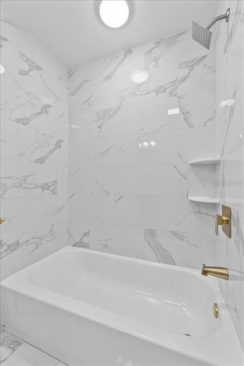 Active With Contract: $274,999 (3 beds, 1 baths, 1272 Square Feet)