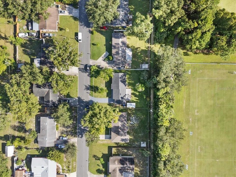 Active With Contract: $274,999 (3 beds, 1 baths, 1272 Square Feet)