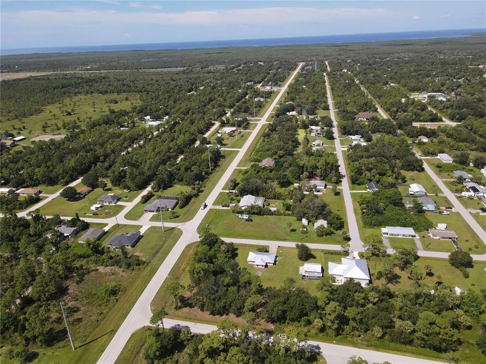 На продажу: $38,000 (0.37 acres)