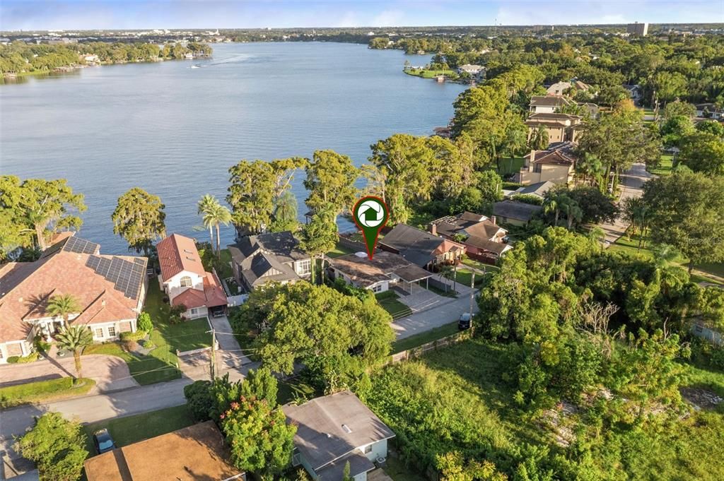 For Sale: $949,000 (2 beds, 2 baths, 1086 Square Feet)