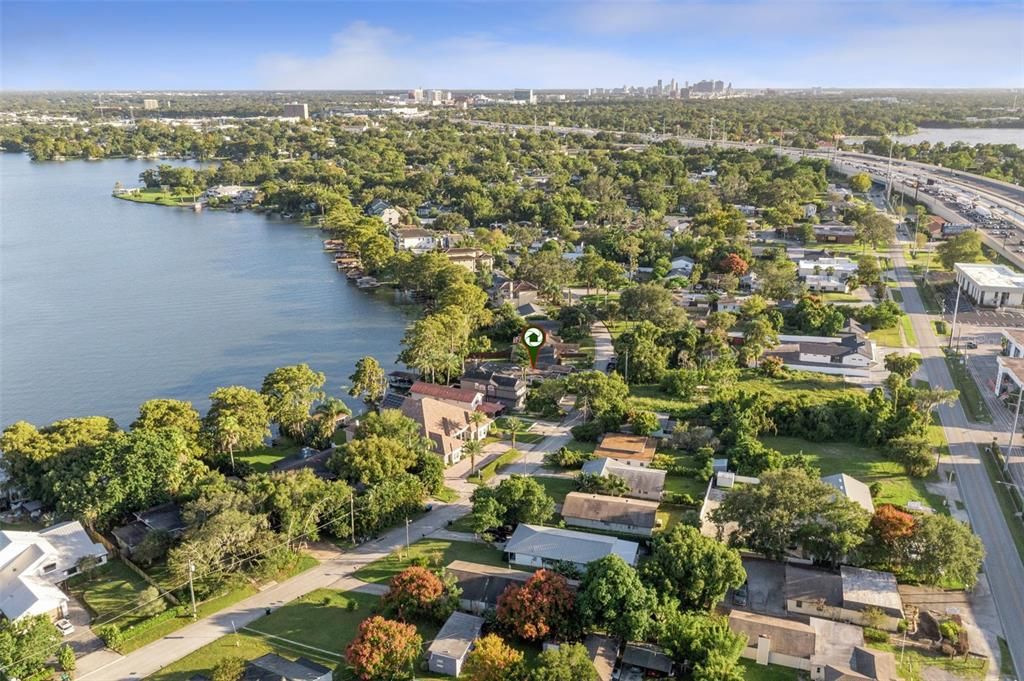 For Sale: $949,000 (2 beds, 2 baths, 1086 Square Feet)