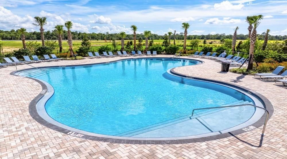 Activo con contrato: $398,999 (5 camas, 3 baños, 2287 Pies cuadrados)