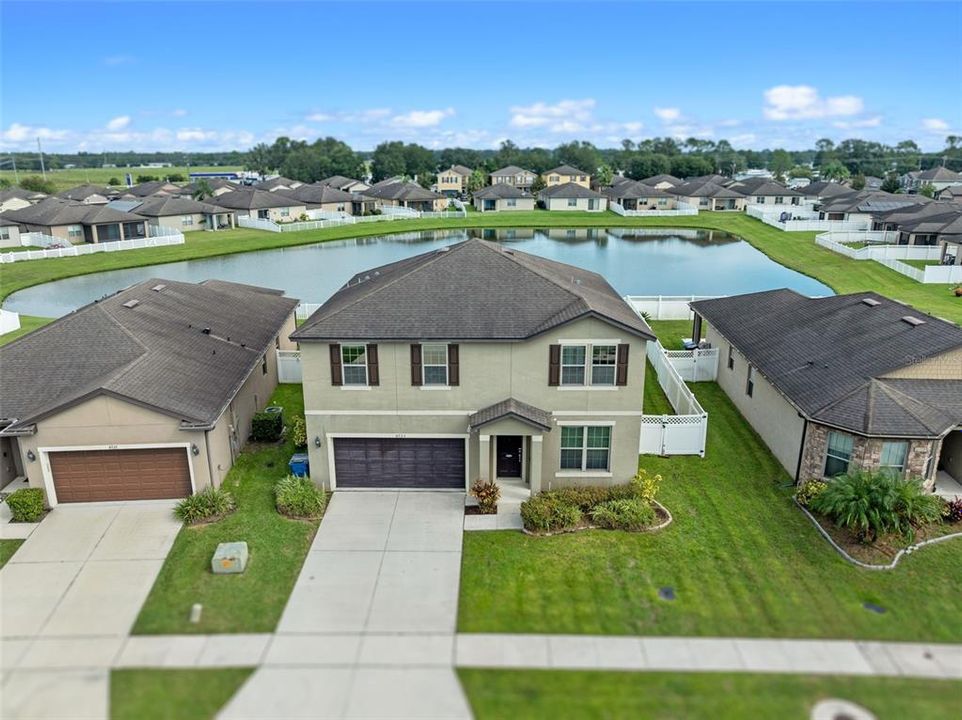 合同活跃: $375,000 (4 贝兹, 2 浴室, 2669 平方英尺)