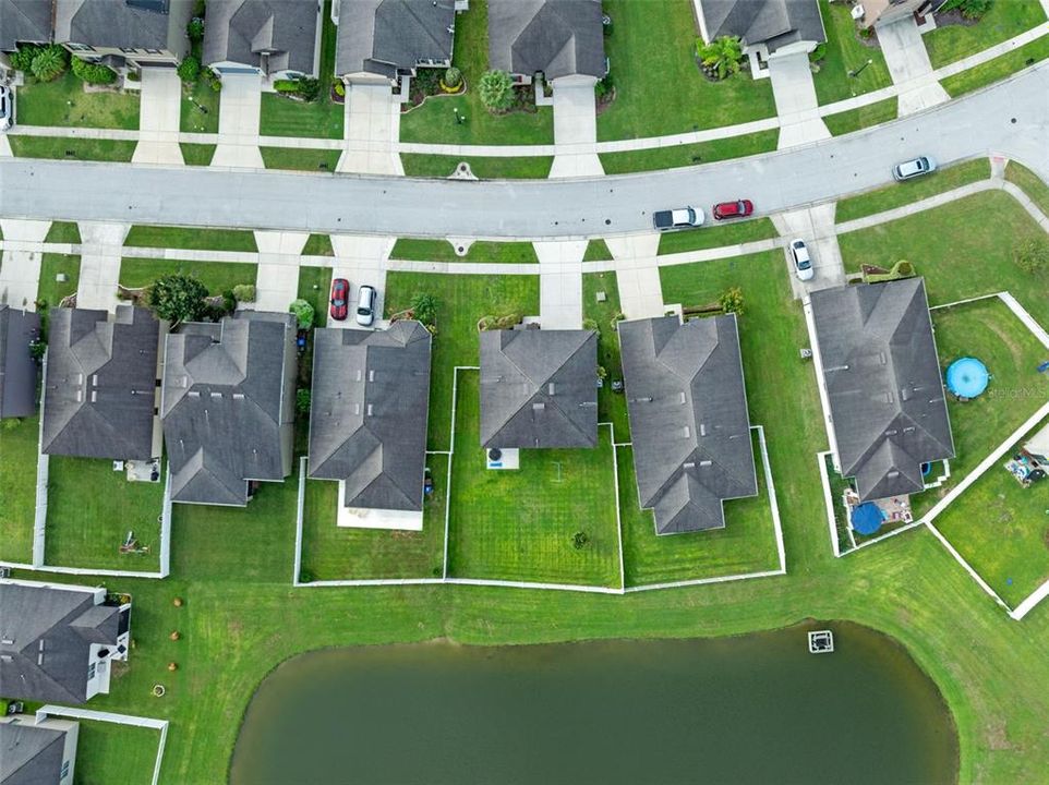 合同活跃: $375,000 (4 贝兹, 2 浴室, 2669 平方英尺)