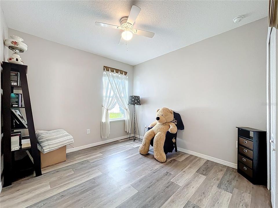 For Sale: $310,000 (3 beds, 2 baths, 1705 Square Feet)