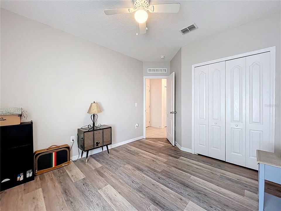 For Sale: $310,000 (3 beds, 2 baths, 1705 Square Feet)