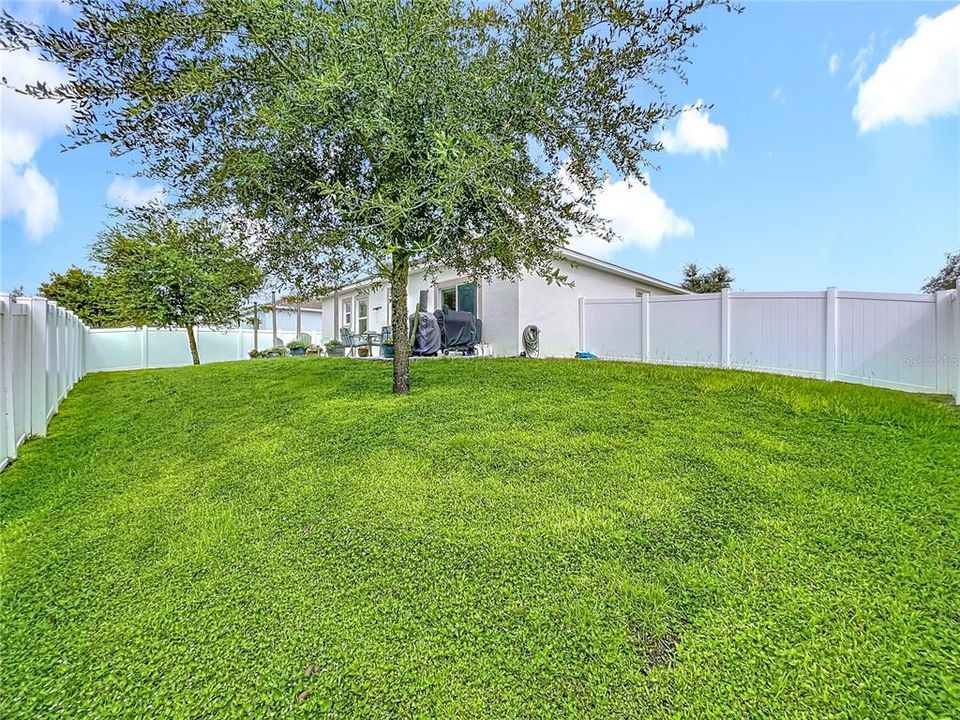 For Sale: $310,000 (3 beds, 2 baths, 1705 Square Feet)