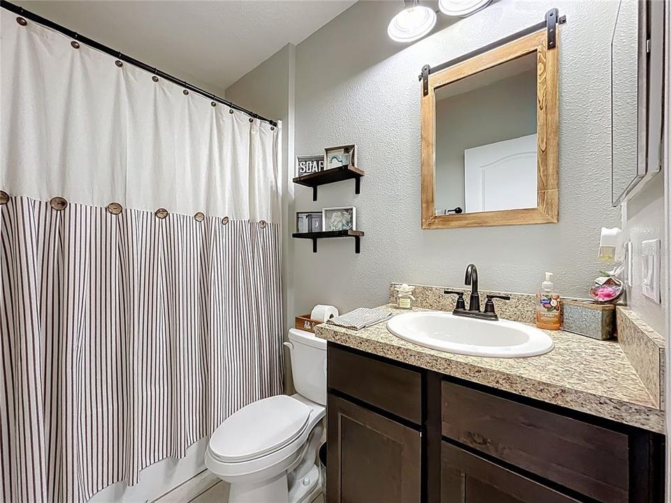 For Sale: $310,000 (3 beds, 2 baths, 1705 Square Feet)