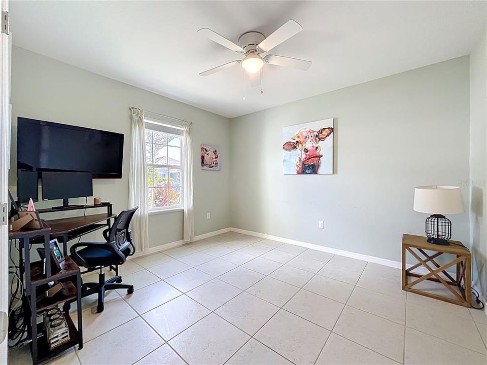 For Sale: $310,000 (3 beds, 2 baths, 1705 Square Feet)