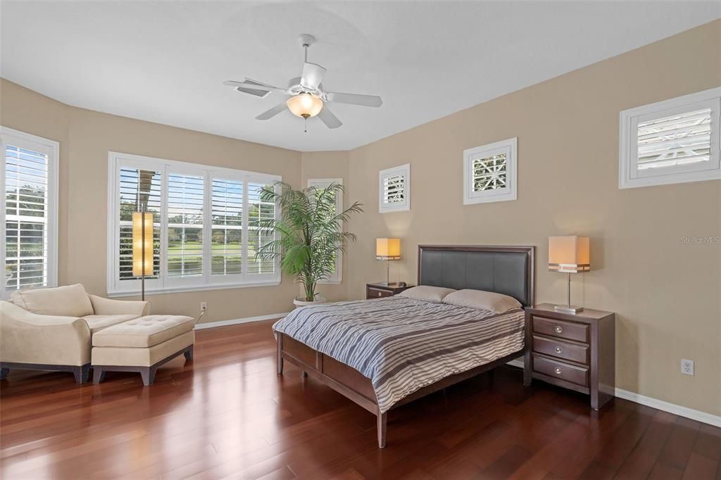 合同活跃: $799,000 (4 贝兹, 3 浴室, 2763 平方英尺)