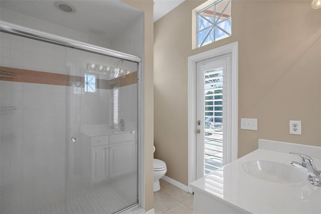 合同活跃: $799,000 (4 贝兹, 3 浴室, 2763 平方英尺)