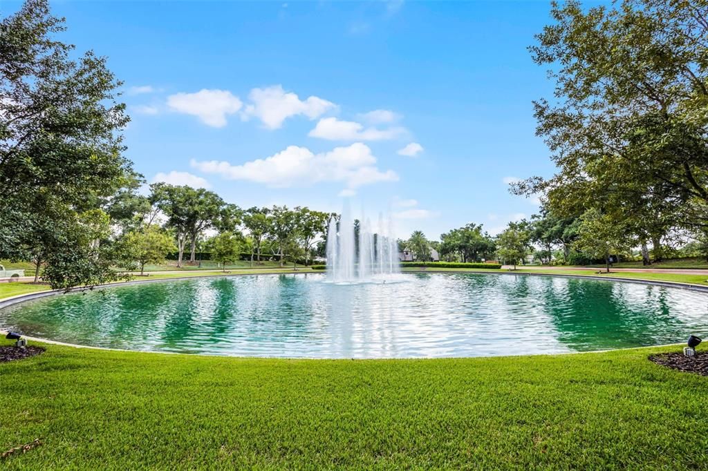 合同活跃: $799,000 (4 贝兹, 3 浴室, 2763 平方英尺)