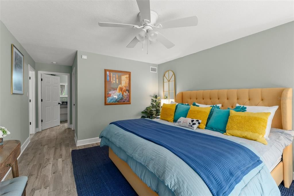 For Sale: $1,550,000 (5 beds, 4 baths, 4186 Square Feet)