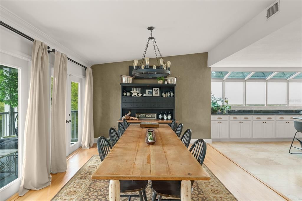 For Sale: $1,550,000 (5 beds, 4 baths, 4186 Square Feet)