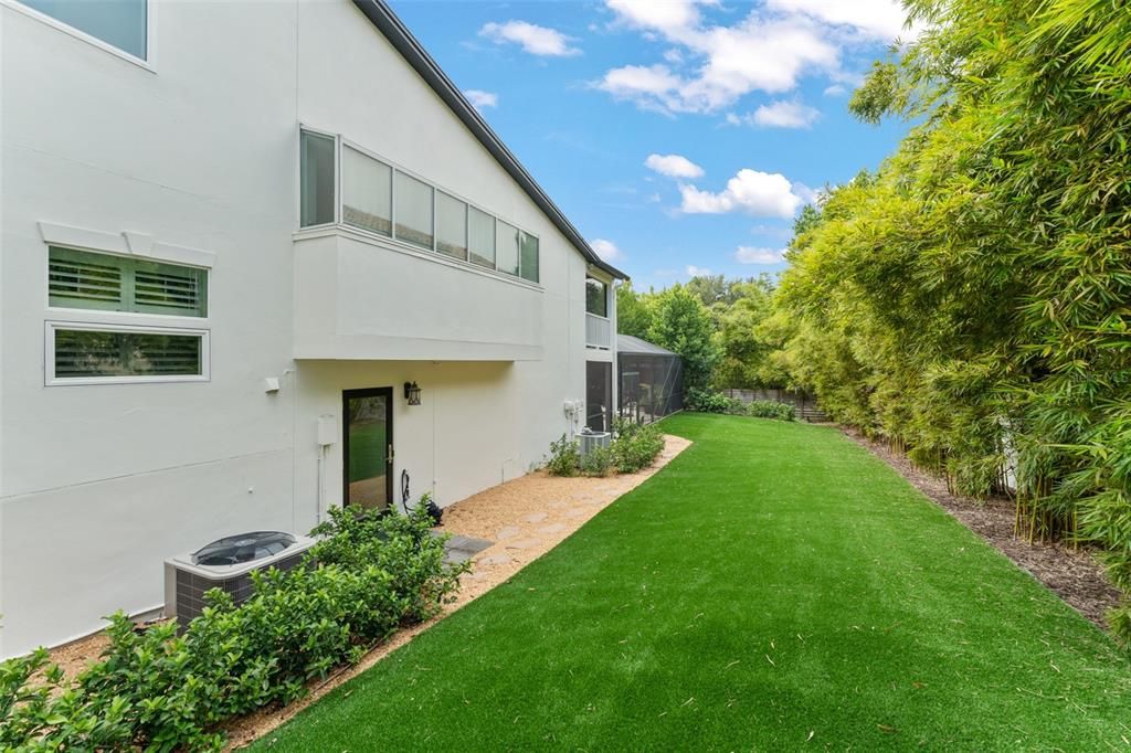 For Sale: $1,550,000 (5 beds, 4 baths, 4186 Square Feet)