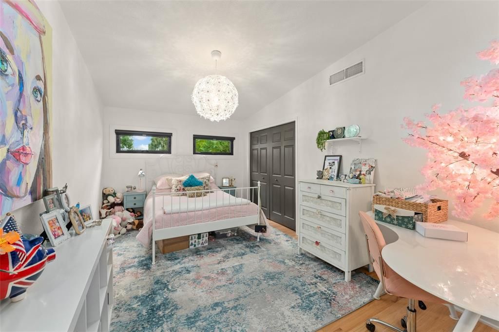 For Sale: $1,550,000 (5 beds, 4 baths, 4186 Square Feet)