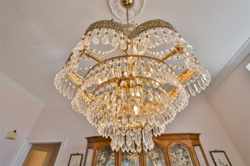 Active With Contract: $584,999 (3 beds, 3 baths, 2737 Square Feet)