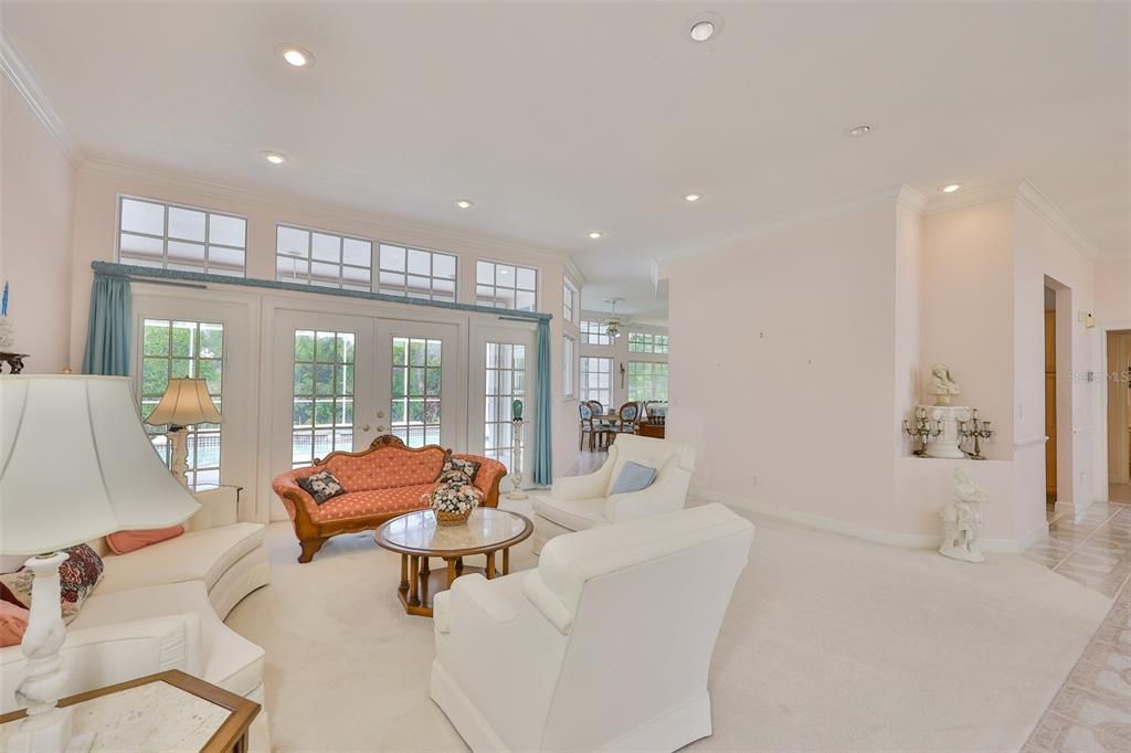 Active With Contract: $584,999 (3 beds, 3 baths, 2737 Square Feet)