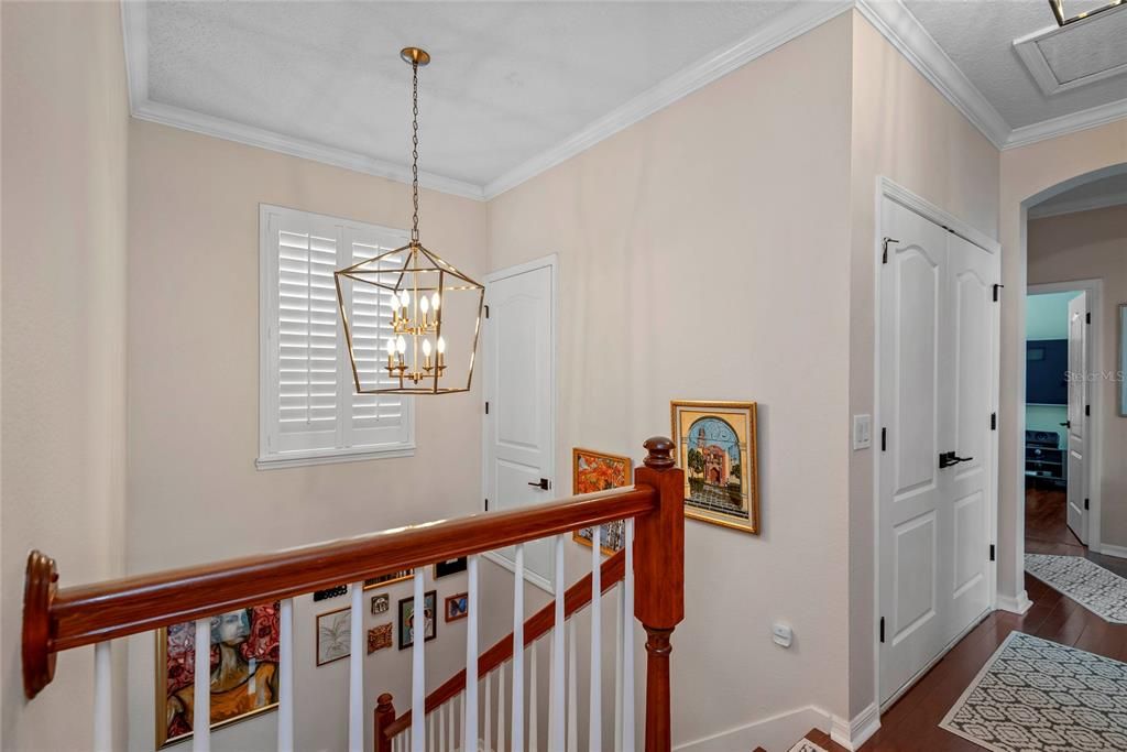 合同活跃: $825,000 (4 贝兹, 2 浴室, 1907 平方英尺)