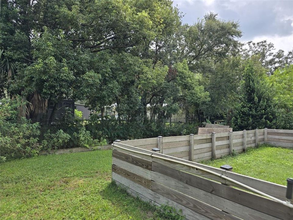 待售: $110,000 (2 贝兹, 1 浴室, 1000 平方英尺)