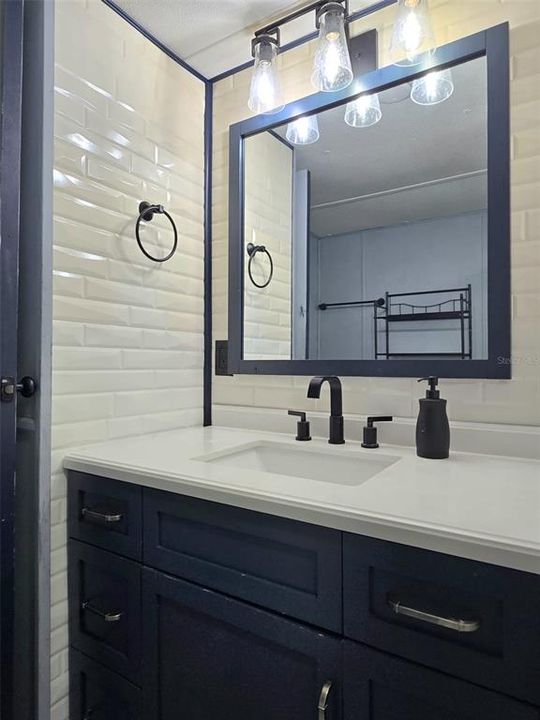 待售: $110,000 (2 贝兹, 1 浴室, 1000 平方英尺)