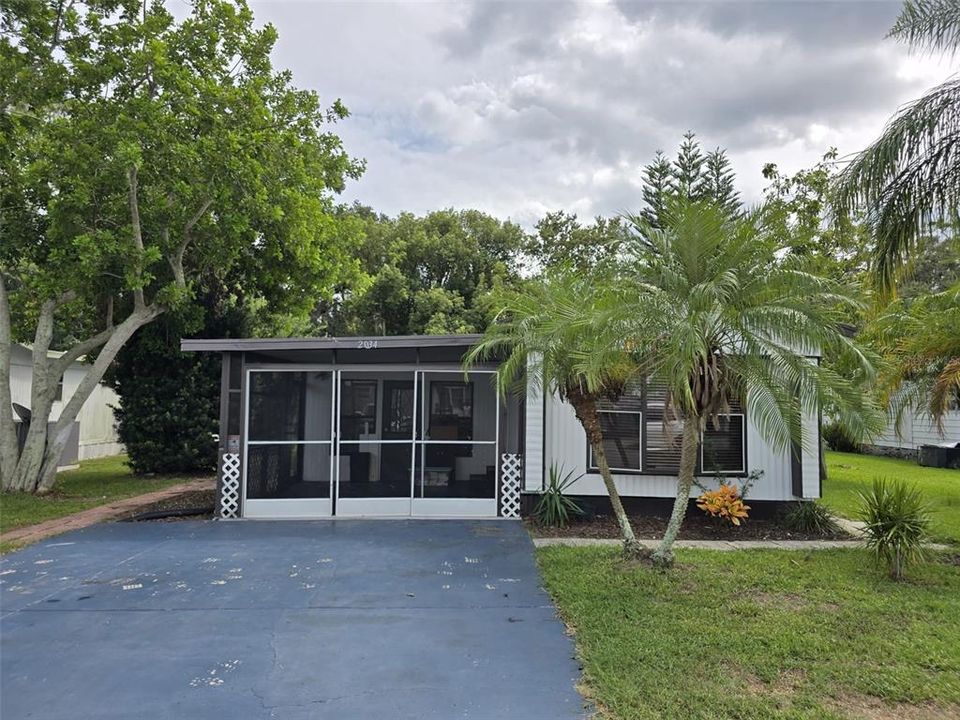 待售: $110,000 (2 贝兹, 1 浴室, 1000 平方英尺)