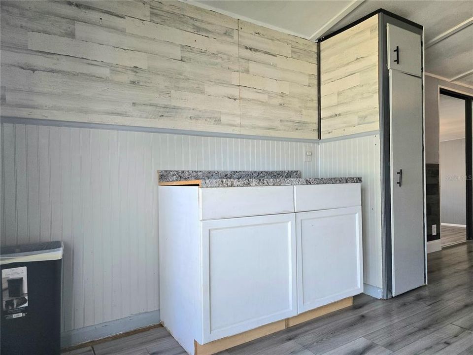 待售: $110,000 (2 贝兹, 1 浴室, 1000 平方英尺)