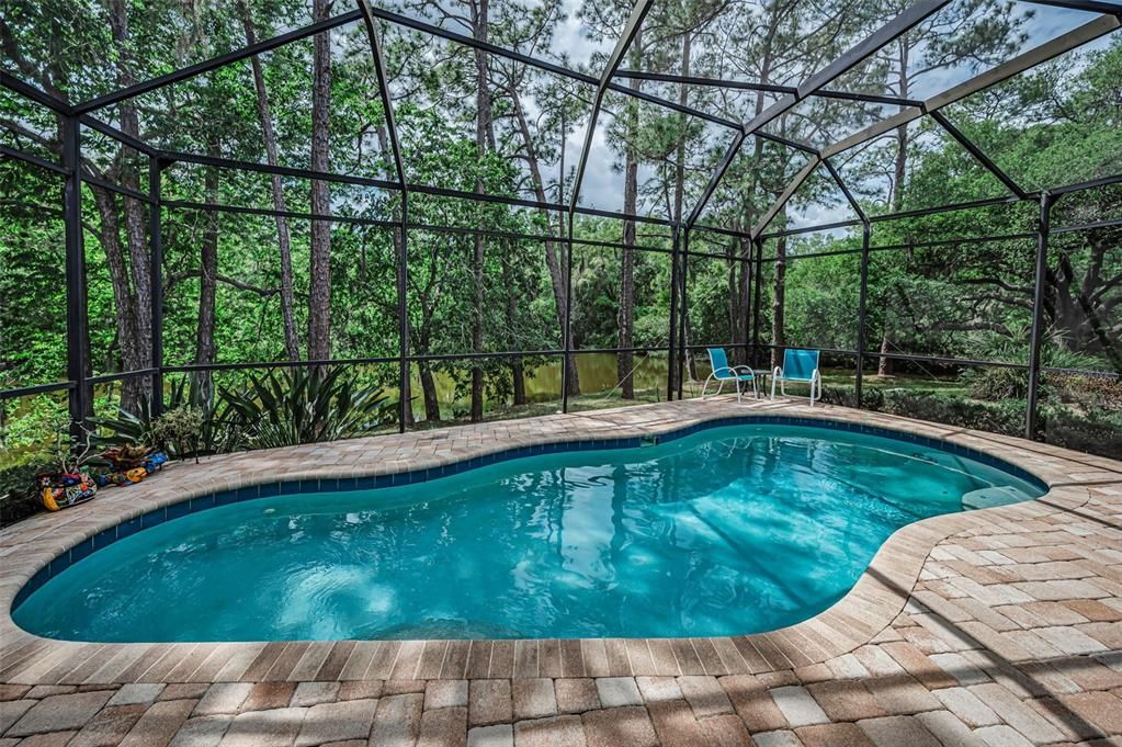 Activo con contrato: $689,000 (3 camas, 2 baños, 2234 Pies cuadrados)