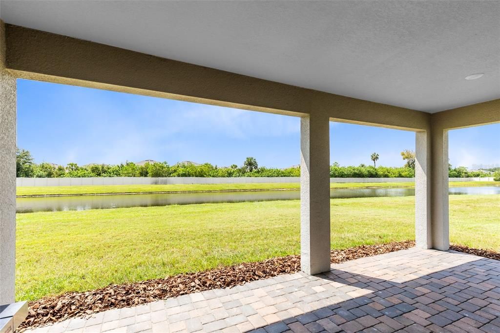 待售: $425,000 (4 贝兹, 2 浴室, 2056 平方英尺)