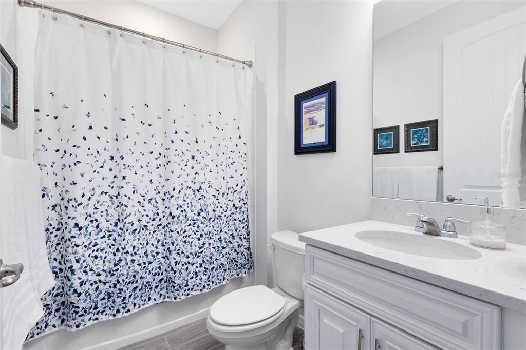 待售: $425,000 (4 贝兹, 2 浴室, 2056 平方英尺)