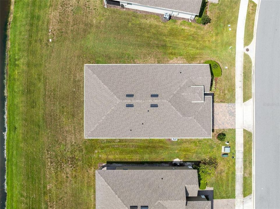 待售: $425,000 (4 贝兹, 2 浴室, 2056 平方英尺)