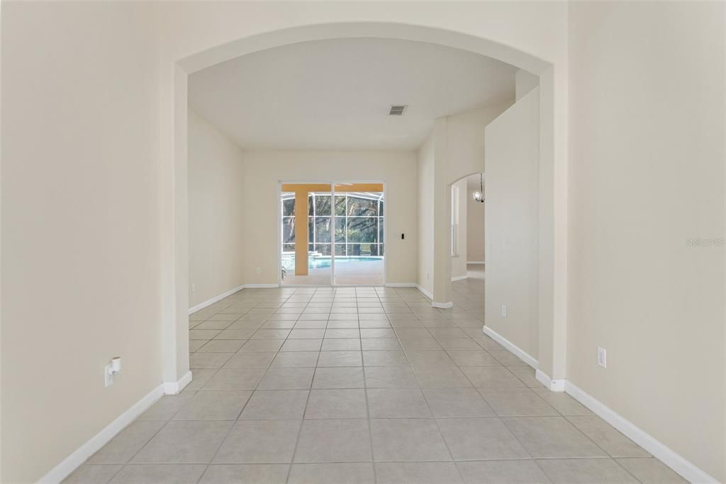 待售: $570,000 (4 贝兹, 3 浴室, 2956 平方英尺)