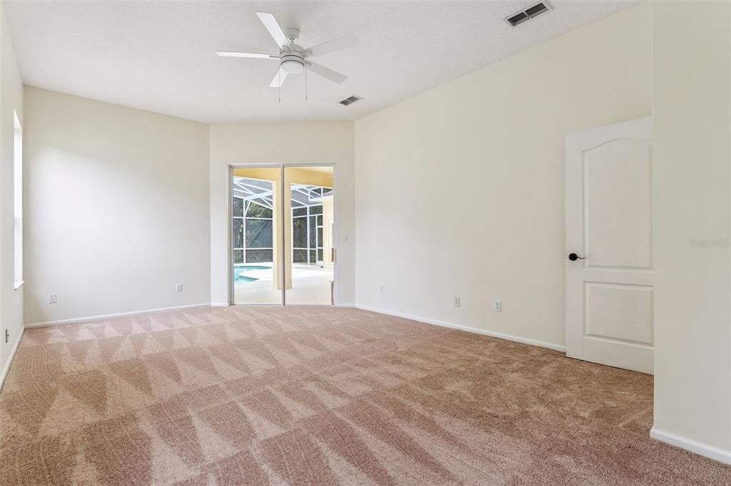 待售: $570,000 (4 贝兹, 3 浴室, 2956 平方英尺)