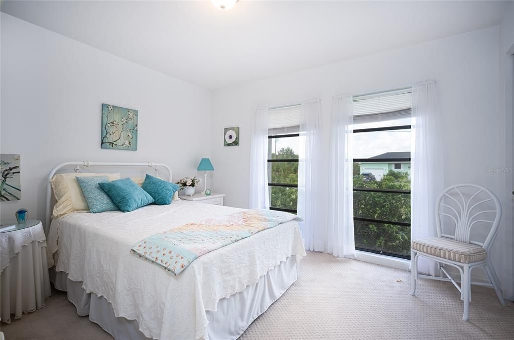 For Sale: $625,000 (3 beds, 2 baths, 1861 Square Feet)