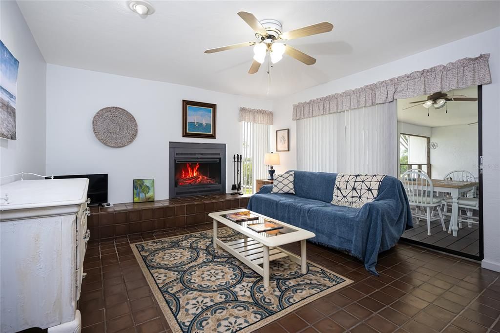 For Sale: $625,000 (3 beds, 2 baths, 1861 Square Feet)