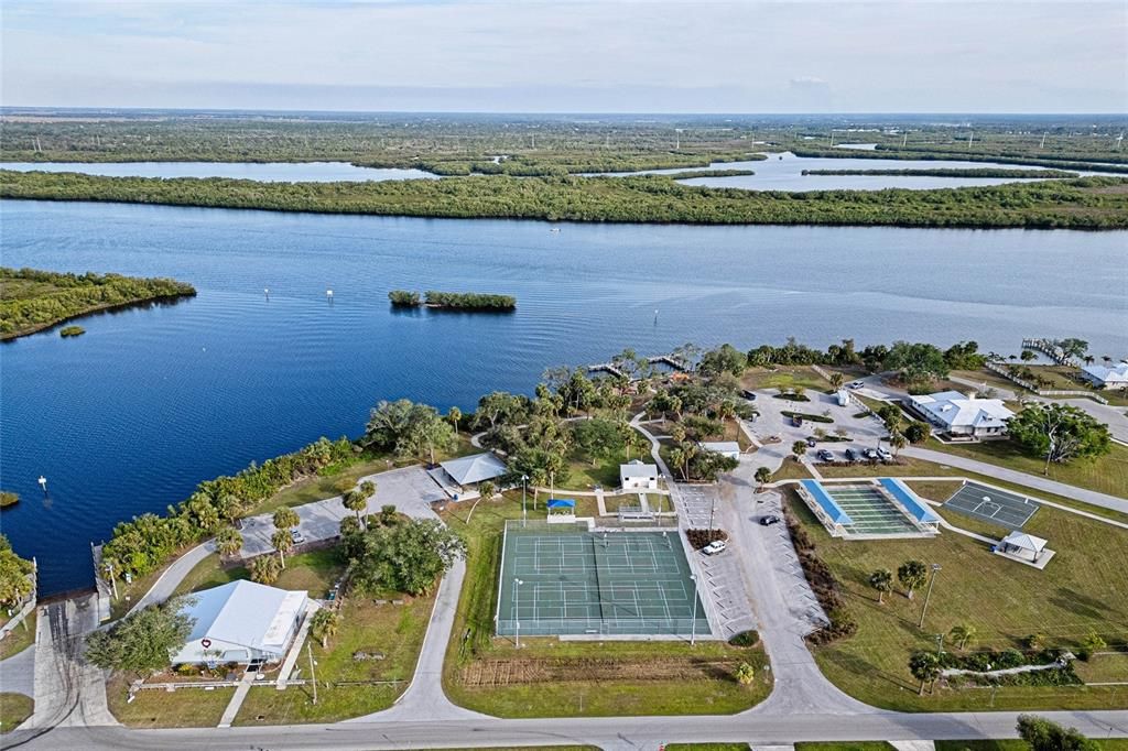 For Sale: $625,000 (3 beds, 2 baths, 1861 Square Feet)