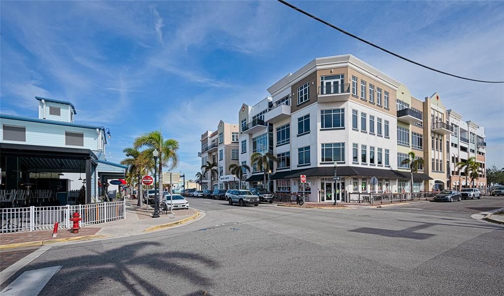 For Sale: $625,000 (3 beds, 2 baths, 1861 Square Feet)